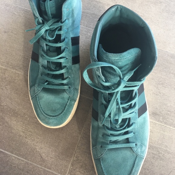 Gucci turquoise suede high top sneakers - Picture 1 of 4